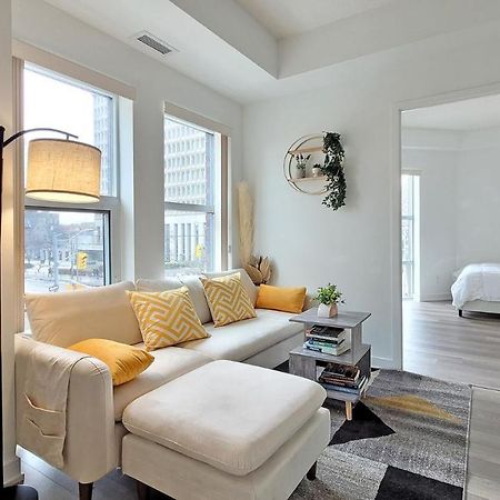 Lovely 3 Bedrooms In University Of Toronto Esterno foto