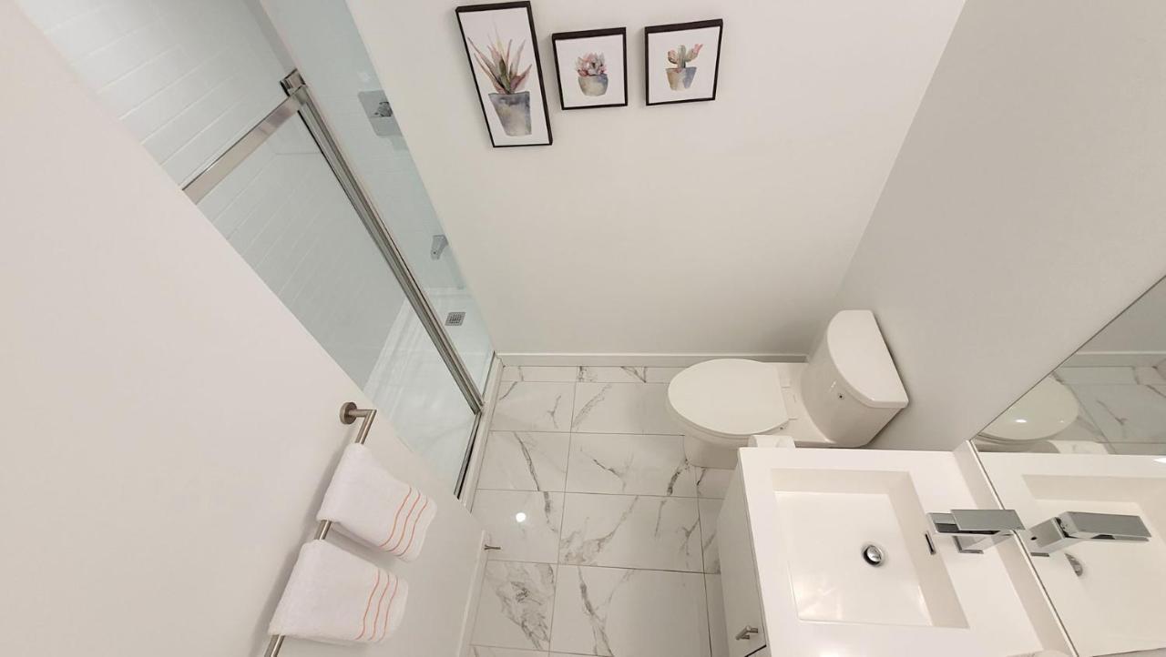 Lovely 3 Bedrooms In University Of Toronto Esterno foto