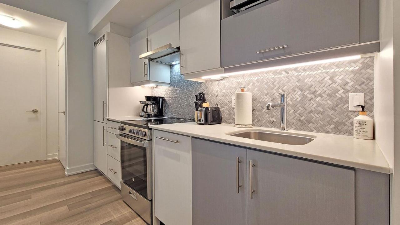 Lovely 3 Bedrooms In University Of Toronto Esterno foto