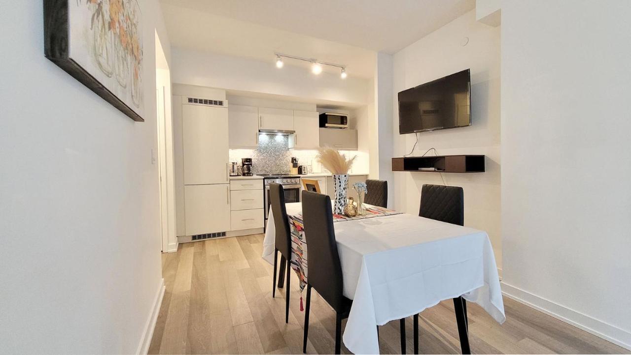Lovely 3 Bedrooms In University Of Toronto Esterno foto