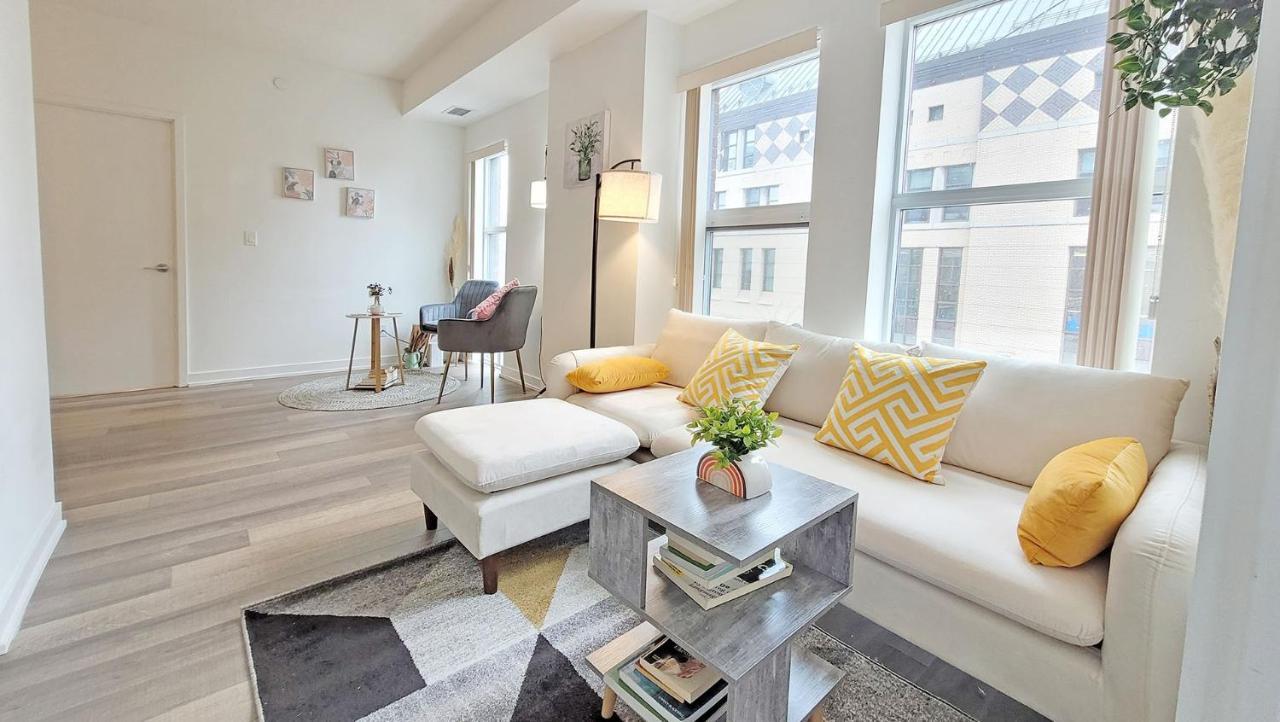 Lovely 3 Bedrooms In University Of Toronto Esterno foto