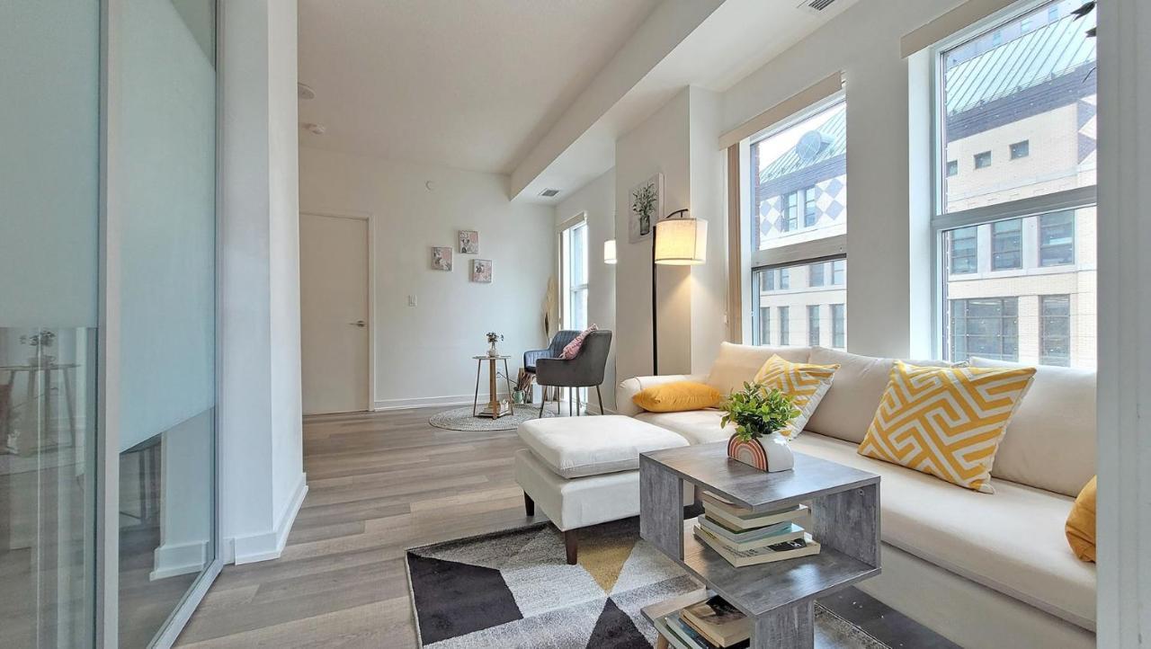Lovely 3 Bedrooms In University Of Toronto Esterno foto