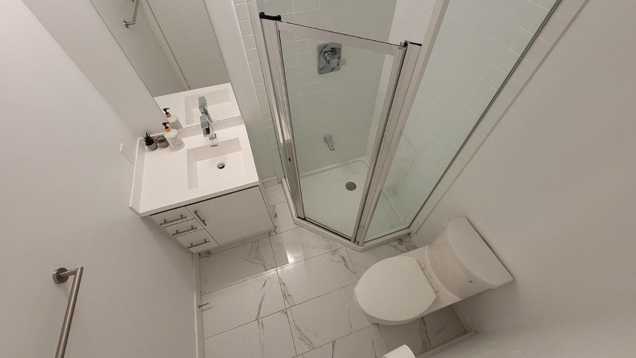 Lovely 3 Bedrooms In University Of Toronto Esterno foto