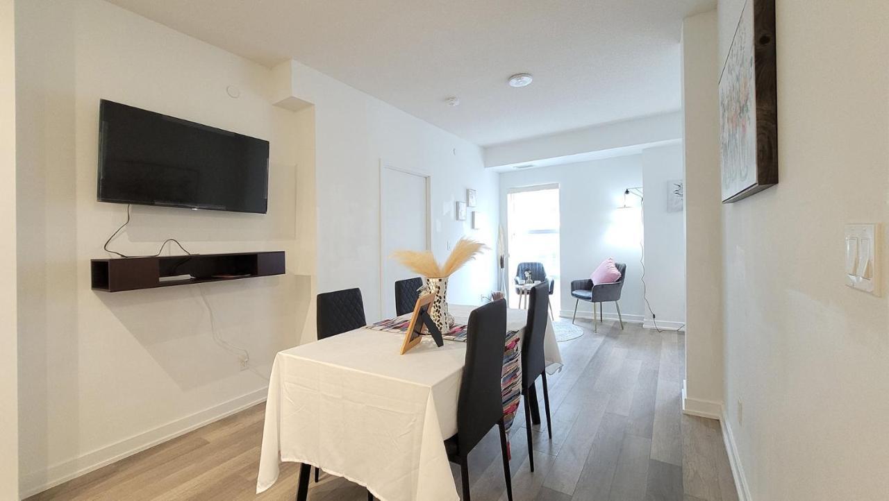 Lovely 3 Bedrooms In University Of Toronto Esterno foto