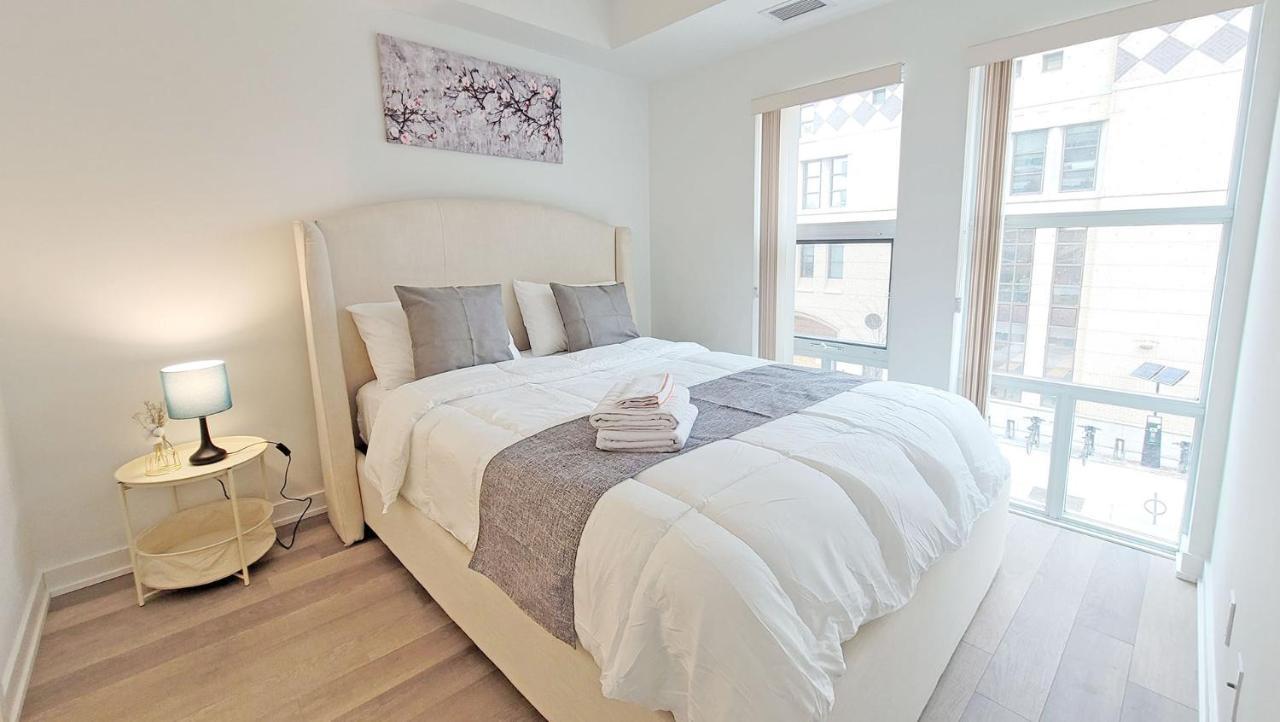 Lovely 3 Bedrooms In University Of Toronto Esterno foto