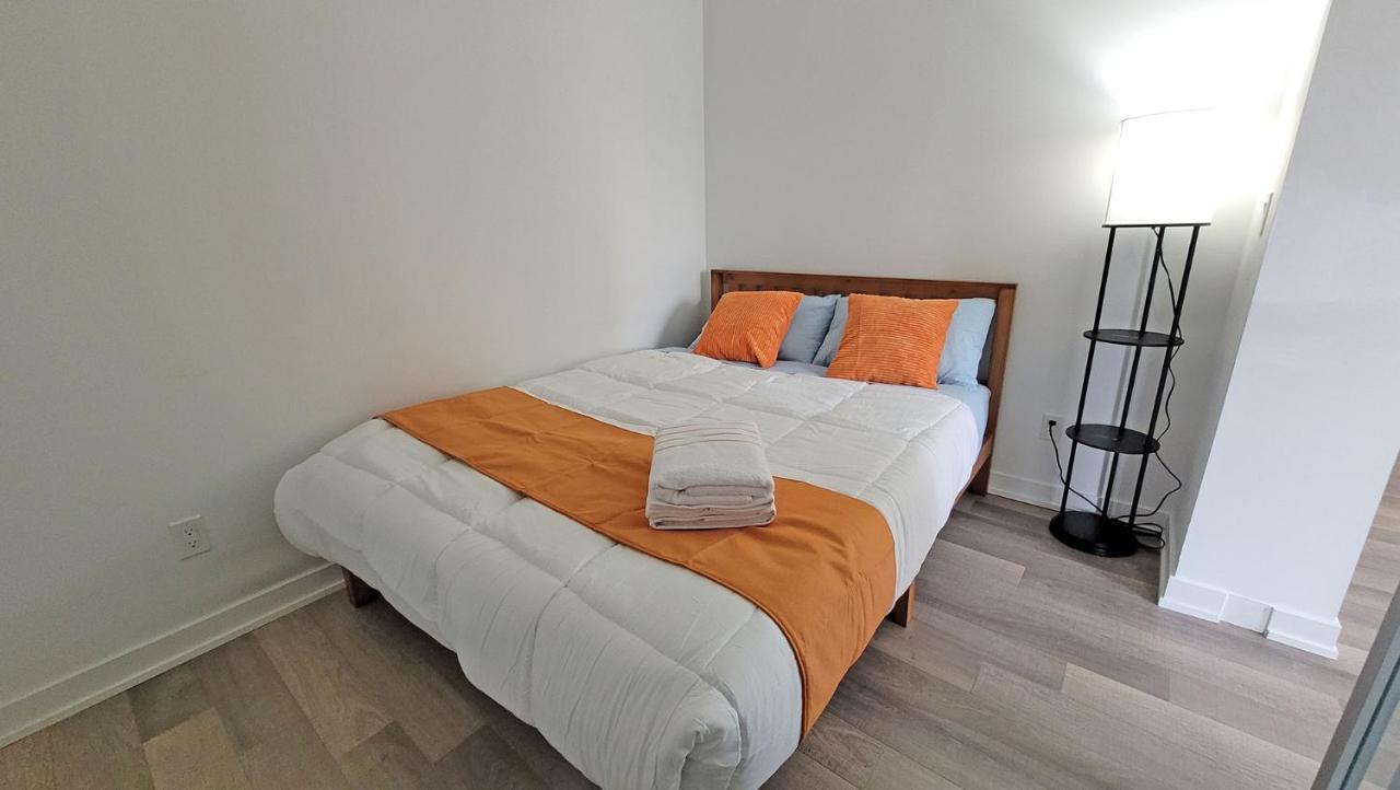 Lovely 3 Bedrooms In University Of Toronto Esterno foto